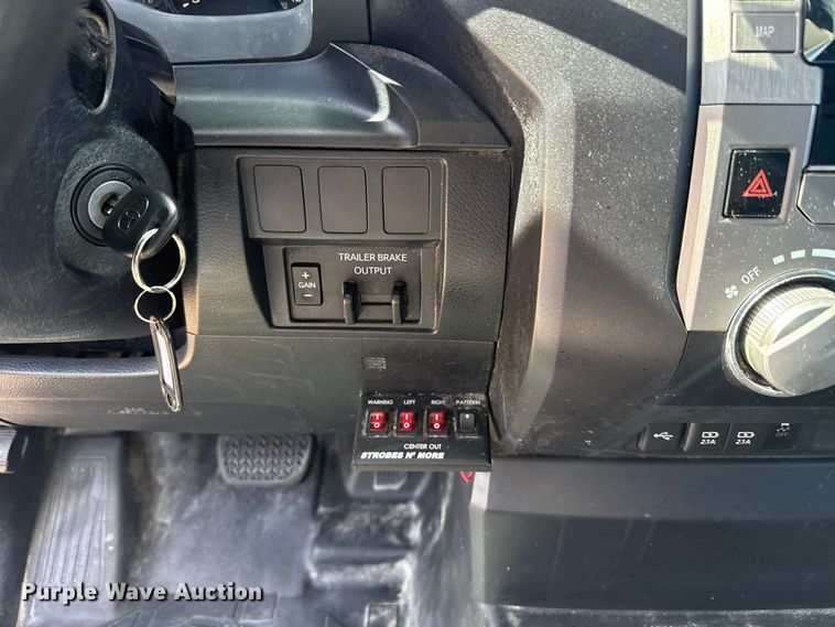 image for item NK9146 2020 Toyota Tundra Crew Cab pickup truck