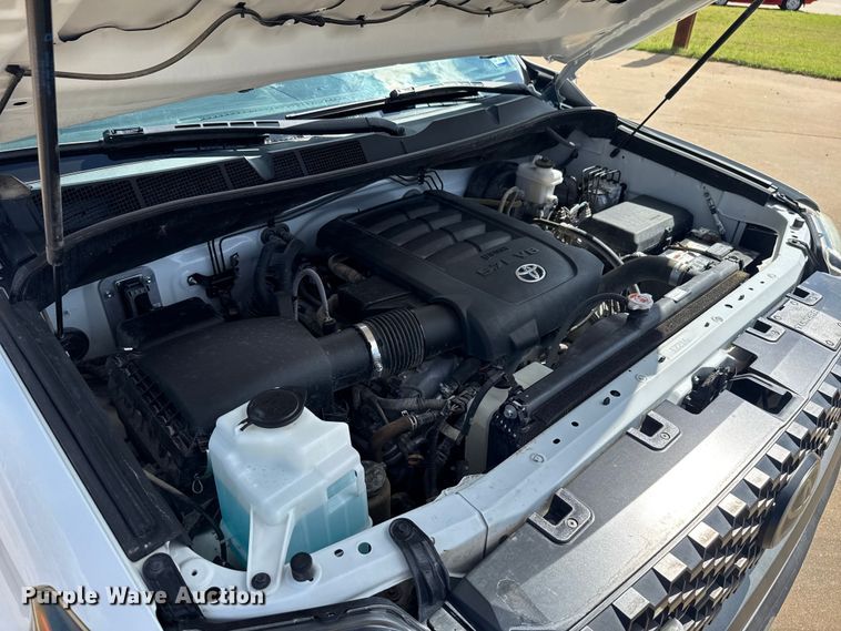 image for item NK9146 2020 Toyota Tundra Crew Cab pickup truck