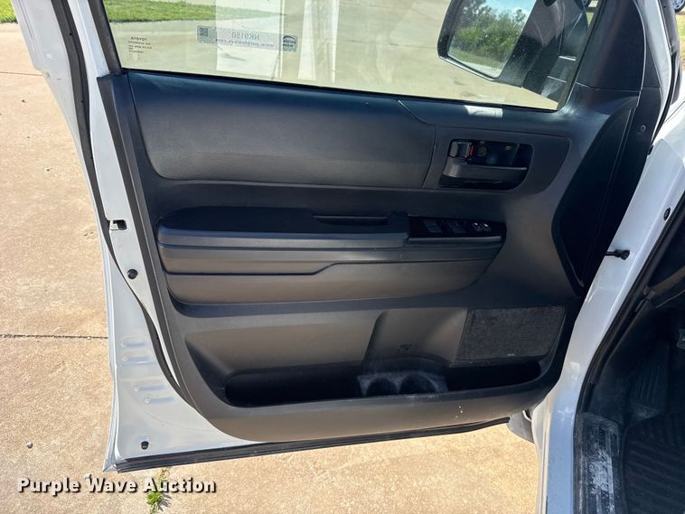 image for item NK9150 2021 Toyota Tundra Crew Cab pickup truck