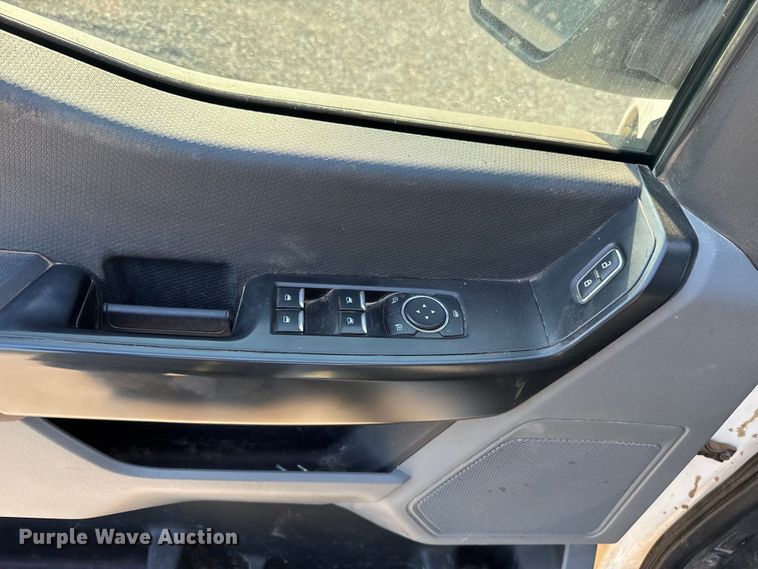 image for item NK9153 2022 Ford F150 Ext. Cab pickup truck