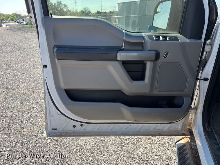 image for item NK9155 2018 Ford F150 Crew Cab pickup truck