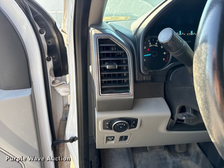 image for item NK9155 2018 Ford F150 Crew Cab pickup truck