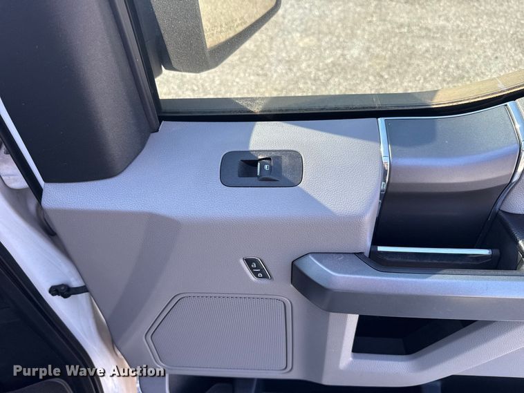 image for item NK9155 2018 Ford F150 Crew Cab pickup truck