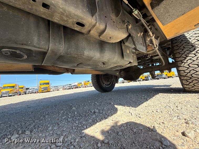 image for item NK9167 2019 Ford F350 Super Duty utility bed pickup truck