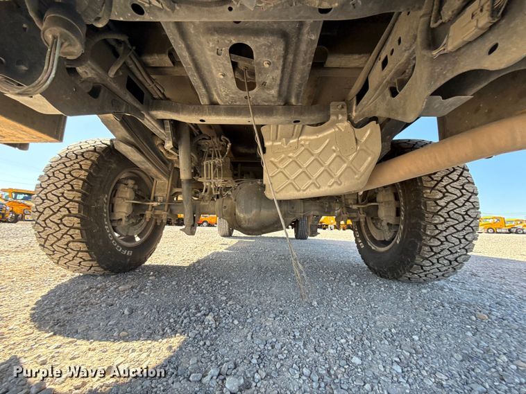 image for item NK9167 2019 Ford F350 Super Duty utility bed pickup truck