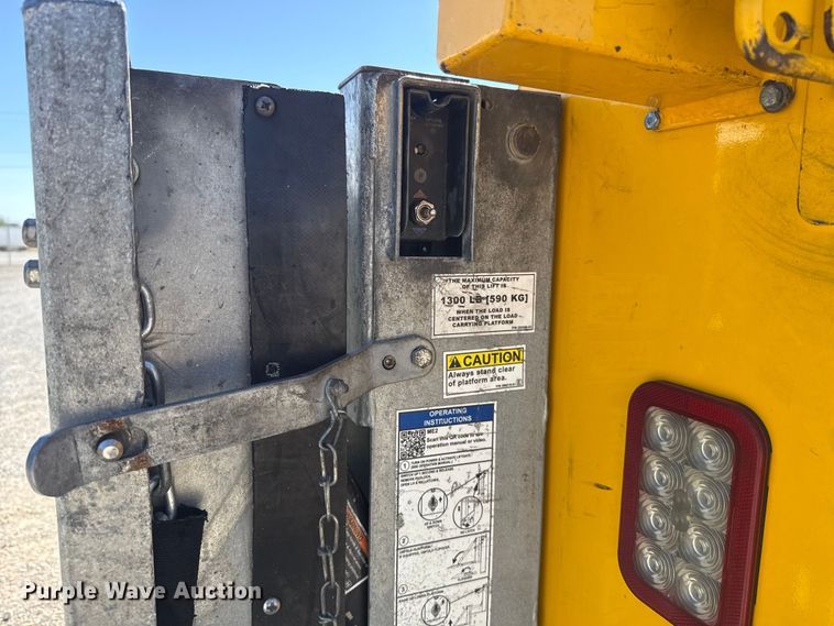 image for item NK9167 2019 Ford F350 Super Duty utility bed pickup truck