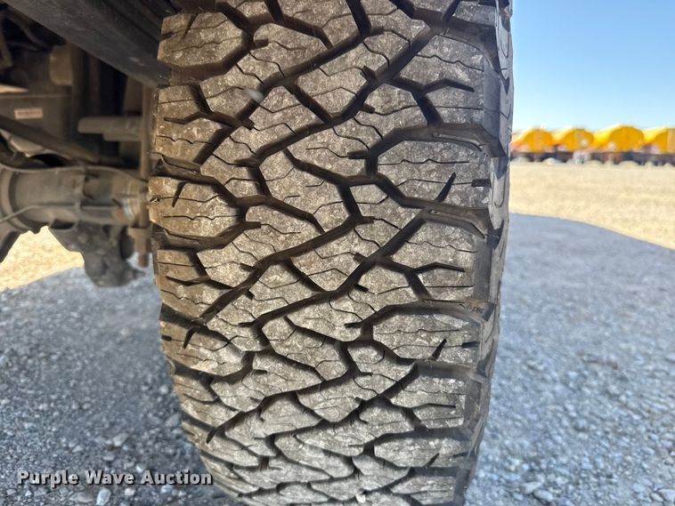 image for item NK9167 2019 Ford F350 Super Duty utility bed pickup truck