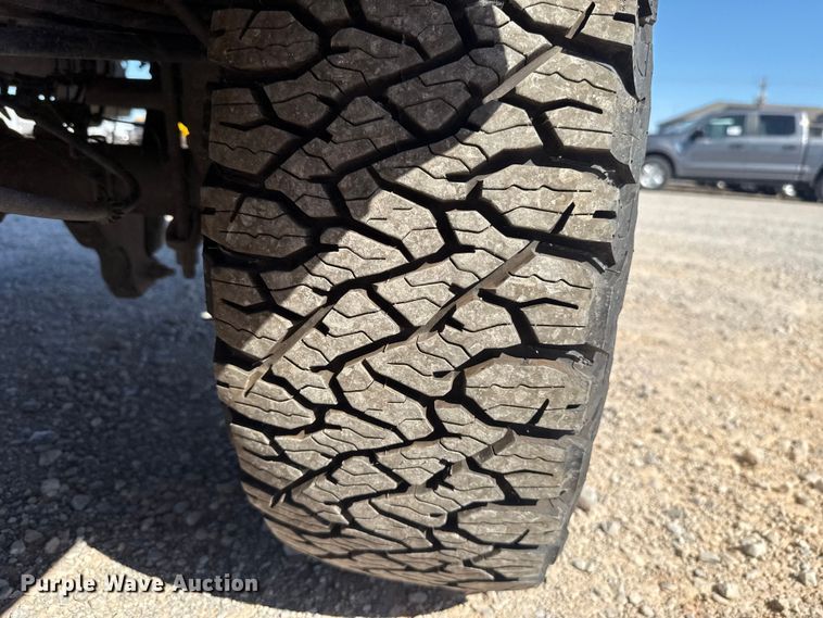 image for item NK9167 2019 Ford F350 Super Duty utility bed pickup truck