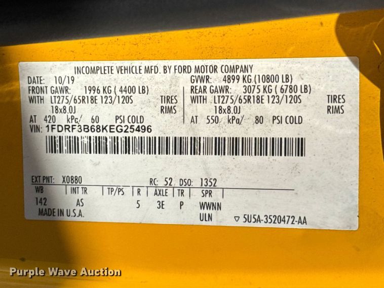 image for item NK9167 2019 Ford F350 Super Duty utility bed pickup truck