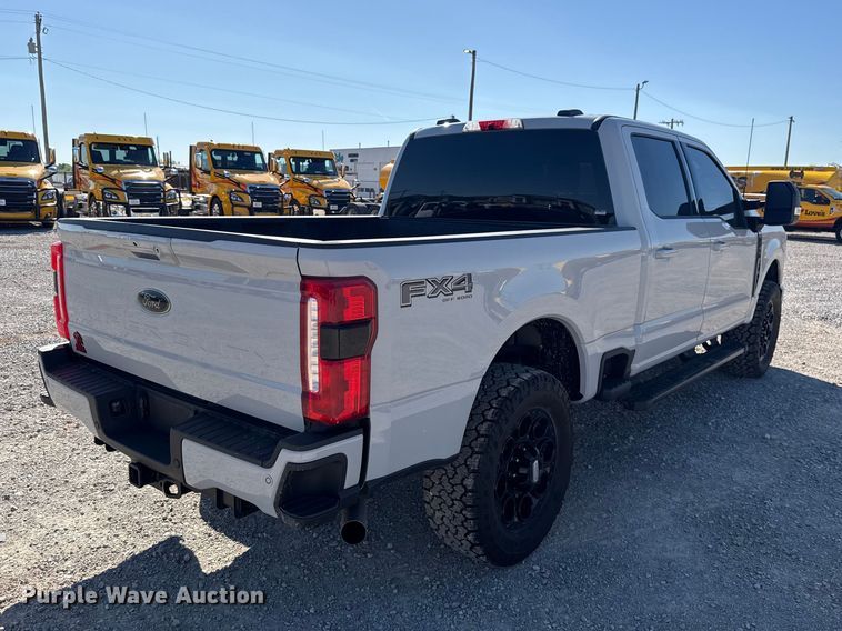 image for item NK9168 2026 Ford F250 Super Duty XLT Crew Cab pickup truck