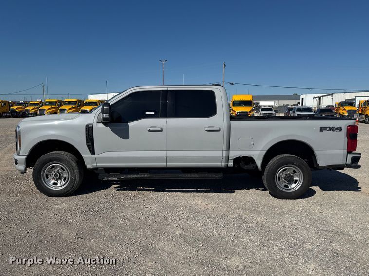 image for item NK9168 2026 Ford F250 Super Duty XLT Crew Cab pickup truck