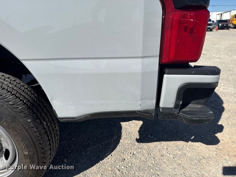 image for item NK9168 2026 Ford F250 Super Duty XLT Crew Cab pickup truck