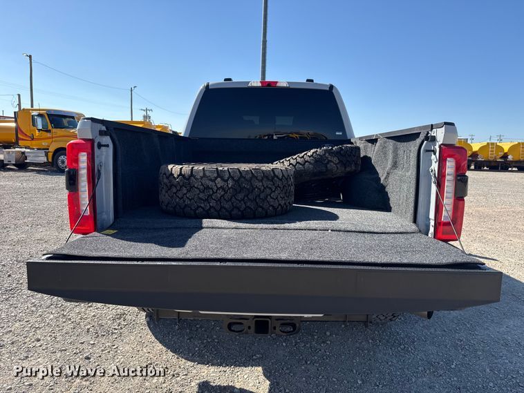 image for item NK9168 2026 Ford F250 Super Duty XLT Crew Cab pickup truck