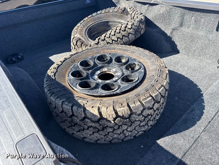 image for item NK9168 2026 Ford F250 Super Duty XLT Crew Cab pickup truck