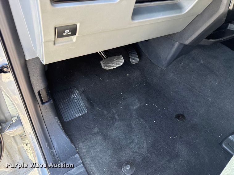 image for item NK9168 2026 Ford F250 Super Duty XLT Crew Cab pickup truck