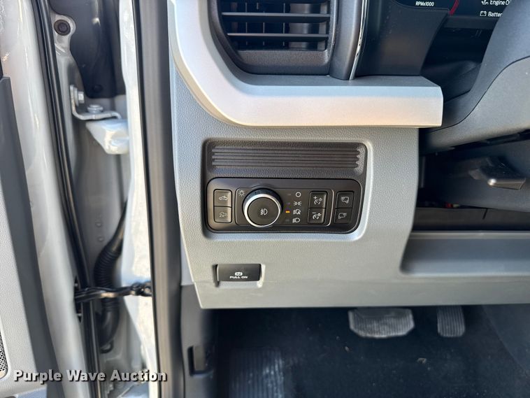 image for item NK9168 2026 Ford F250 Super Duty XLT Crew Cab pickup truck