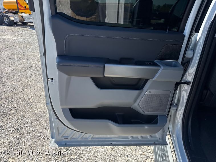 image for item NK9168 2026 Ford F250 Super Duty XLT Crew Cab pickup truck