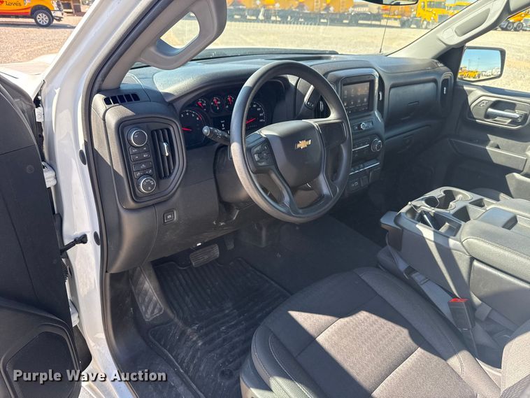 image for item NK9169 2023 Chevrolet Silverado 1500 Crew Cab pickup truck