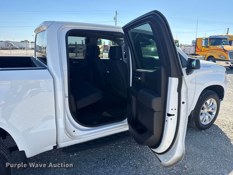 image for item NK9169 2023 Chevrolet Silverado 1500 Crew Cab pickup truck