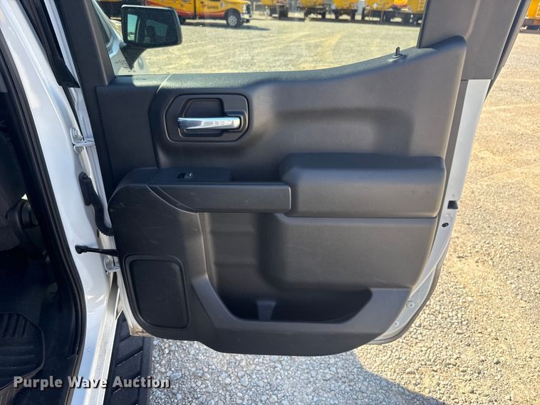 image for item NK9169 2023 Chevrolet Silverado 1500 Crew Cab pickup truck