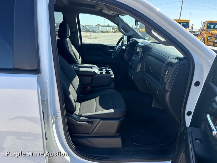 image for item NK9169 2023 Chevrolet Silverado 1500 Crew Cab pickup truck