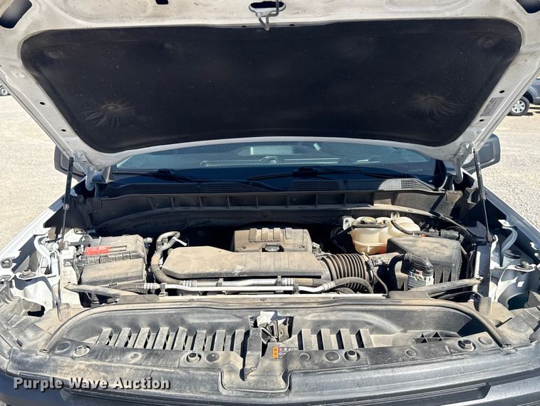 image for item NK9169 2023 Chevrolet Silverado 1500 Crew Cab pickup truck