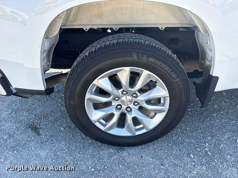 image for item NK9169 2023 Chevrolet Silverado 1500 Crew Cab pickup truck