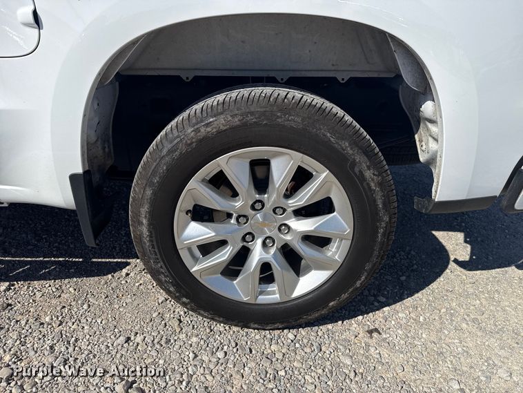 image for item NK9169 2023 Chevrolet Silverado 1500 Crew Cab pickup truck