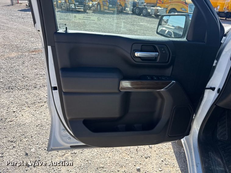 image for item NK9170 2021 Chevrolet Silverado 1500 Crew Cab pickup truck