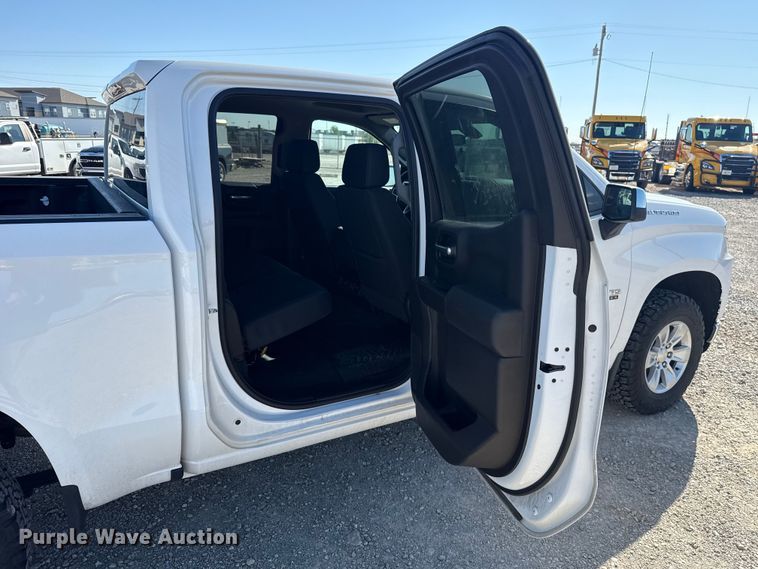 image for item NK9170 2021 Chevrolet Silverado 1500 Crew Cab pickup truck