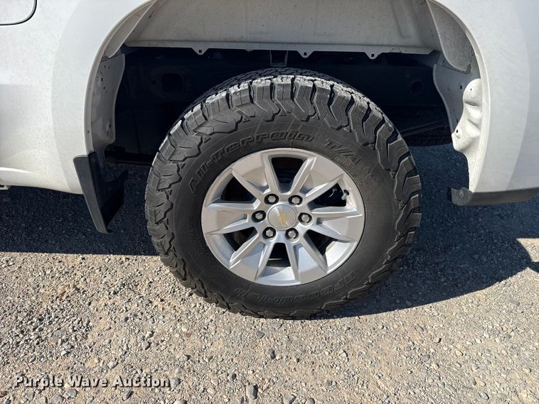 image for item NK9170 2021 Chevrolet Silverado 1500 Crew Cab pickup truck