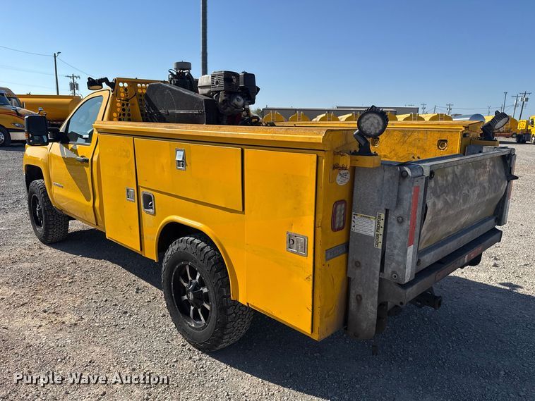 image for item NK9171 2018 Chevrolet Silverado 3500HD utility bed pickup truck