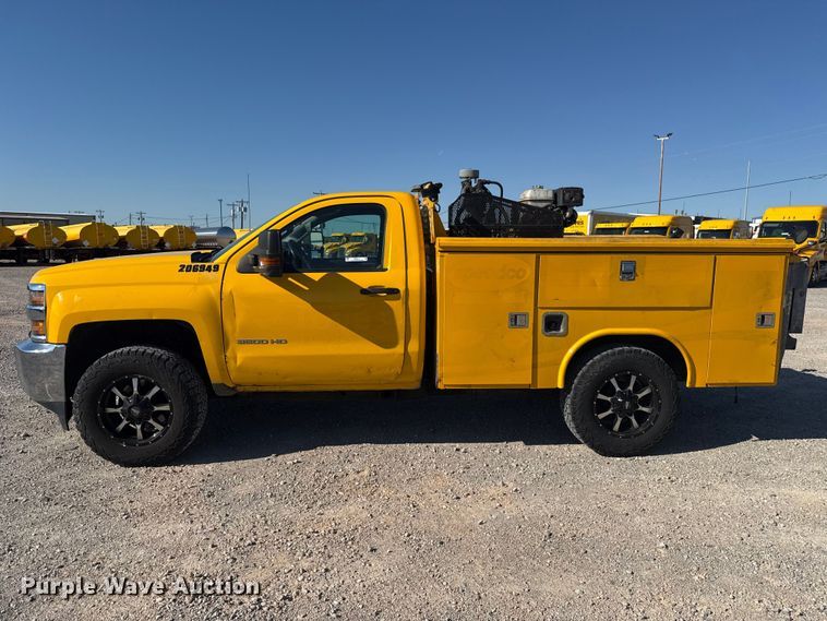 image for item NK9171 2018 Chevrolet Silverado 3500HD utility bed pickup truck