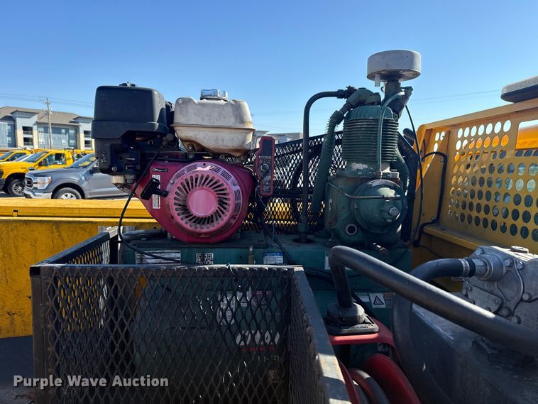 image for item NK9171 2018 Chevrolet Silverado 3500HD utility bed pickup truck