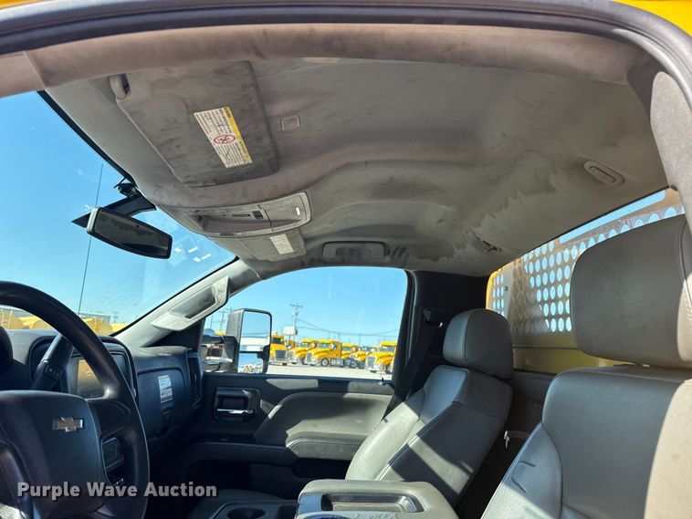 image for item NK9171 2018 Chevrolet Silverado 3500HD utility bed pickup truck