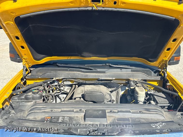 image for item NK9171 2018 Chevrolet Silverado 3500HD utility bed pickup truck