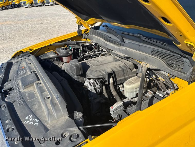 image for item NK9171 2018 Chevrolet Silverado 3500HD utility bed pickup truck