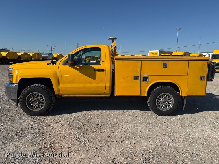 image for item NK9172 2017 Chevrolet Silverado 3500HD utility bed pickup truck