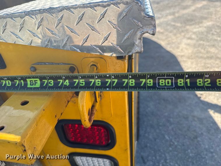 image for item NK9172 2017 Chevrolet Silverado 3500HD utility bed pickup truck