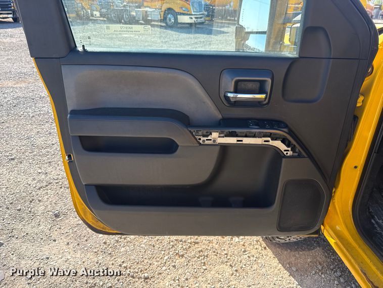 image for item NK9172 2017 Chevrolet Silverado 3500HD utility bed pickup truck