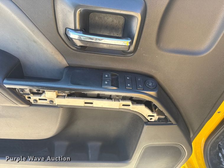 image for item NK9172 2017 Chevrolet Silverado 3500HD utility bed pickup truck