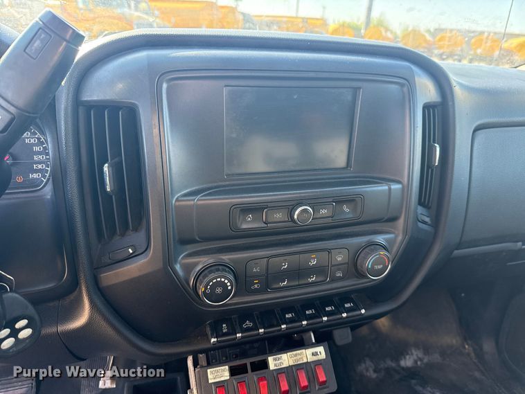 image for item NK9172 2017 Chevrolet Silverado 3500HD utility bed pickup truck