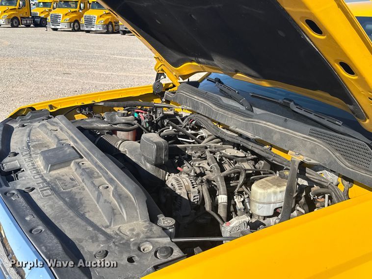 image for item NK9172 2017 Chevrolet Silverado 3500HD utility bed pickup truck