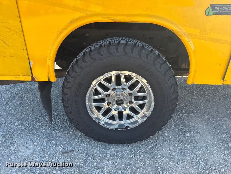 image for item NK9172 2017 Chevrolet Silverado 3500HD utility bed pickup truck