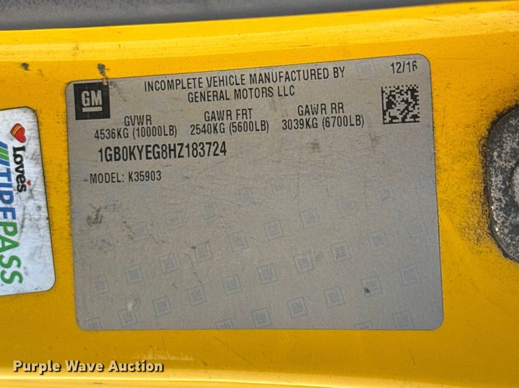 image for item NK9172 2017 Chevrolet Silverado 3500HD utility bed pickup truck