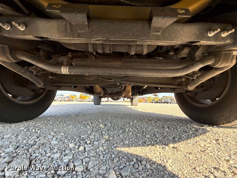 image for item NK9173 2019 Ford F350 Super Duty utility bed pickup truck