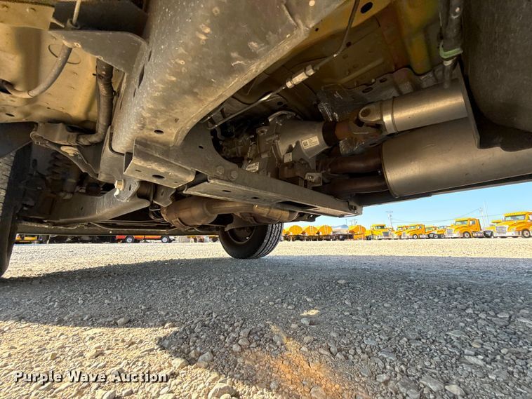 image for item NK9173 2019 Ford F350 Super Duty utility bed pickup truck