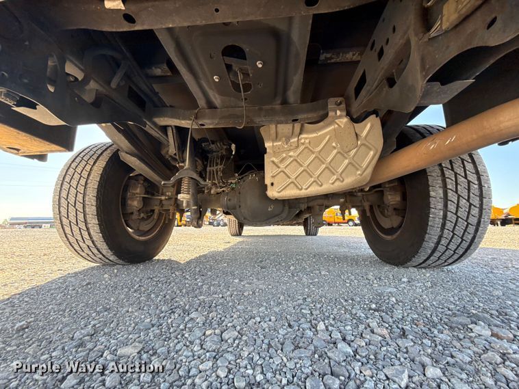 image for item NK9173 2019 Ford F350 Super Duty utility bed pickup truck