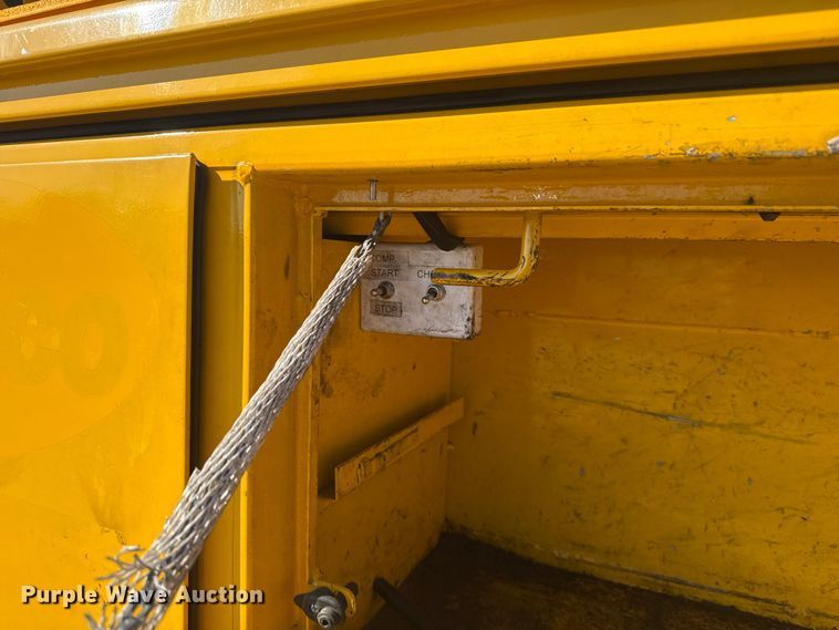 image for item NK9173 2019 Ford F350 Super Duty utility bed pickup truck