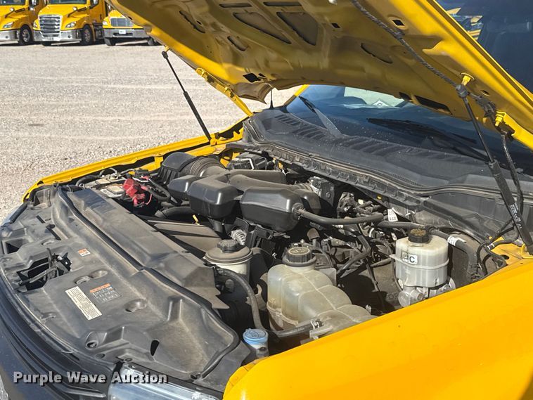 image for item NK9173 2019 Ford F350 Super Duty utility bed pickup truck